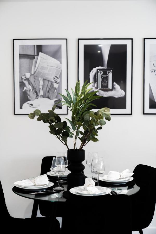 Hosta Group - Prestige 1 Bed Apartment - The Olive Cambridge  Exterior foto