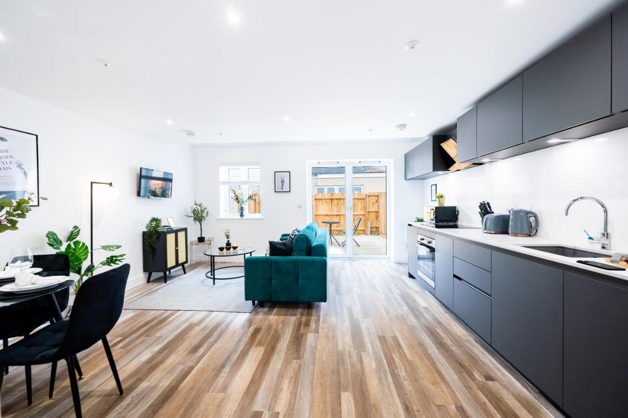 Hosta Group - Prestige 1 Bed Apartment - The Olive Cambridge  Exterior foto